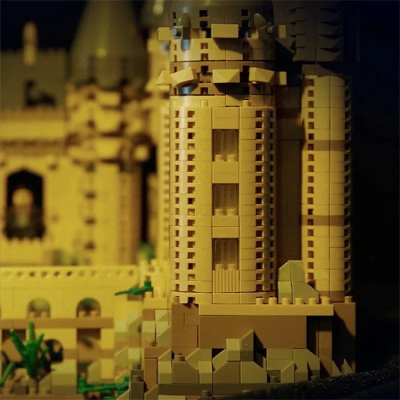 Magic Movie Castle School Micro Building Blocks - Image 9