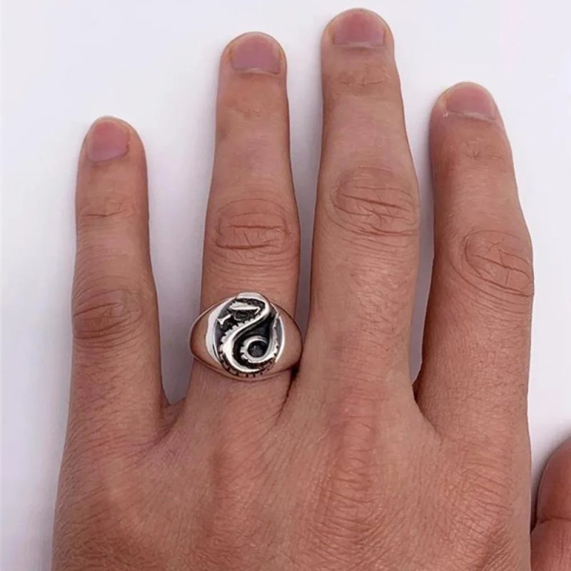 Slytherin Family Badge Ring - Image 3
